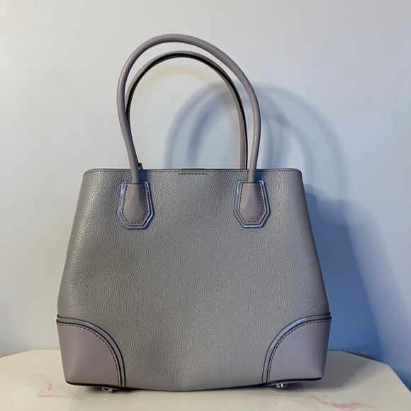 Michael Kors Structured bag with crossbody strap. Perfect condition. - Picture 4 of 4